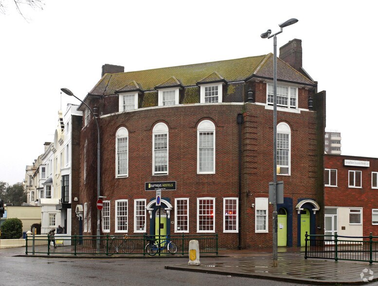 33 Richmond Pl, Brighton for sale - Primary Photo - Image 1 of 1