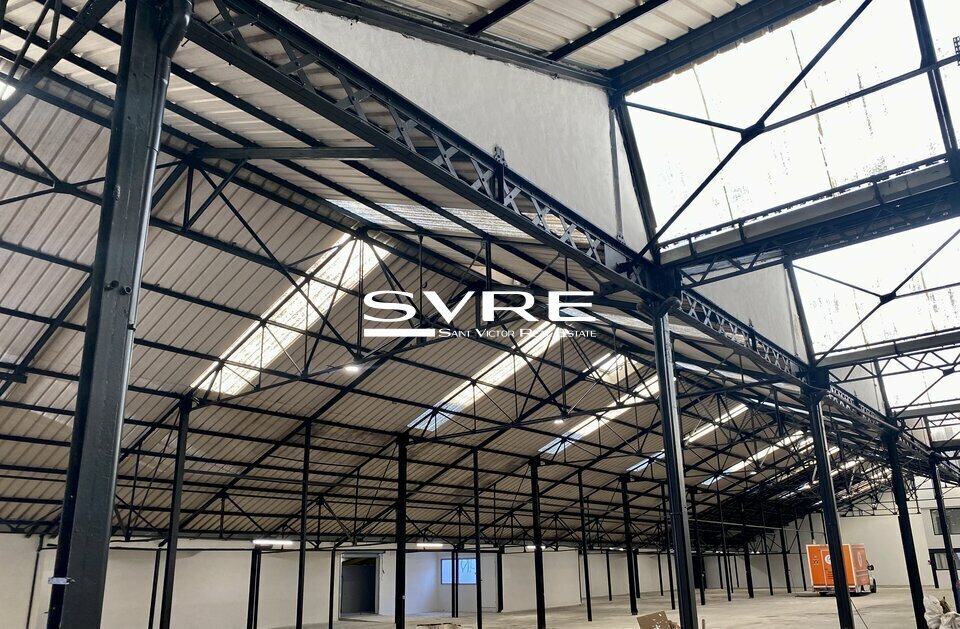 Industrial in Marseille to rent Interior Photo- Image 1 of 8