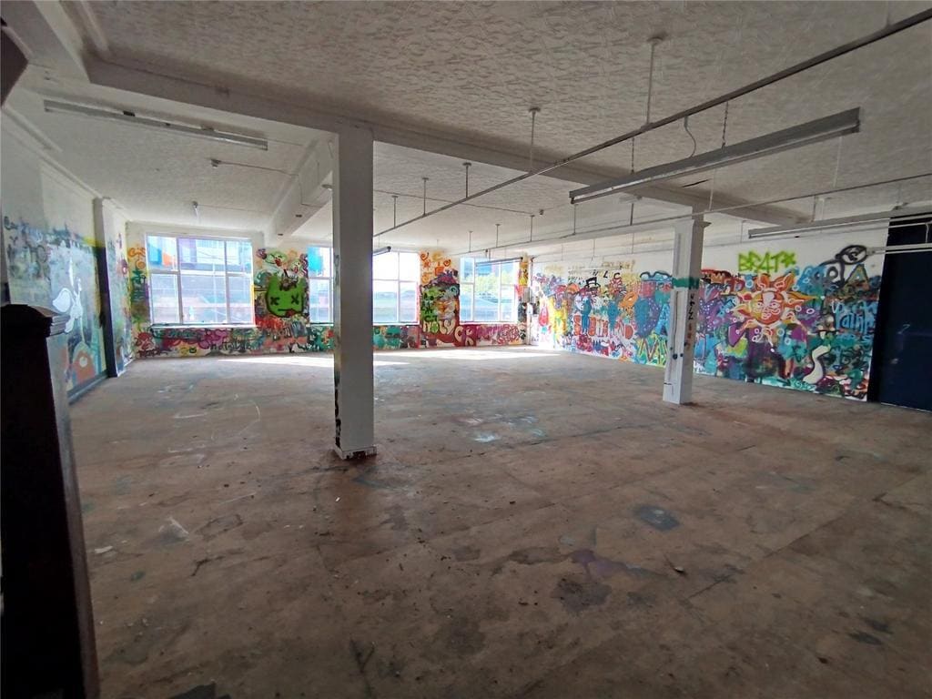 90 High St, Southend On Sea to rent Interior Photo- Image 1 of 12