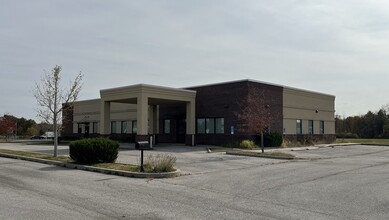 1705 E Industrial Dr, Terre Haute, IN for rent Building Photo- Image 2 of 3