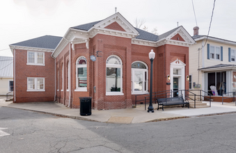 100 Hawthorn St, Colonial Beach, VA for rent Building Photo- Image 1 of 18