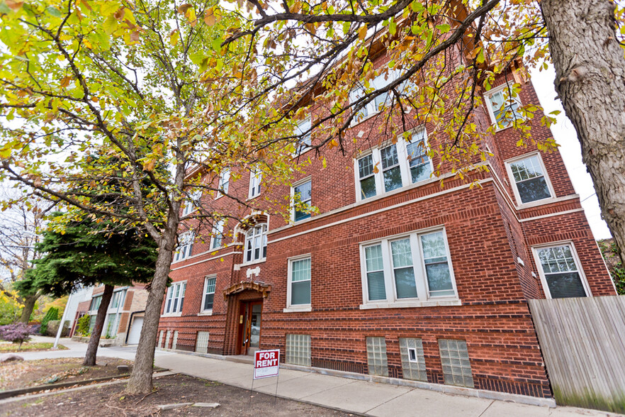 1763-1765 W Sunnyside Ave, Chicago, IL for sale - Building Photo - Image 1 of 1