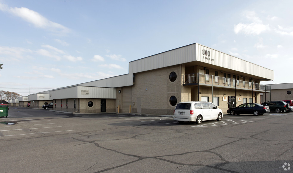 800-850 E 73rd Ave, Denver, CO for rent - Building Photo - Image 1 of 8