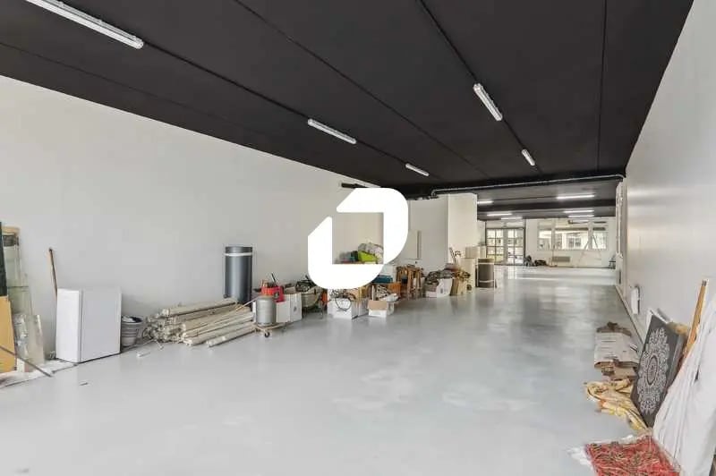 Location Local d'activités 1 255 m² - Photo 1