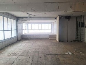 Retail in Amposta, Tarragona to rent Interior Photo- Image 2 of 12