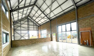 Newcombe Rd, Lowestoft to rent Interior Photo- Image 2 of 2