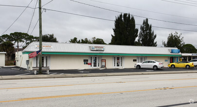 1530-1552 S Mccall Rd, Englewood, FL for rent Primary Photo- Image 1 of 5