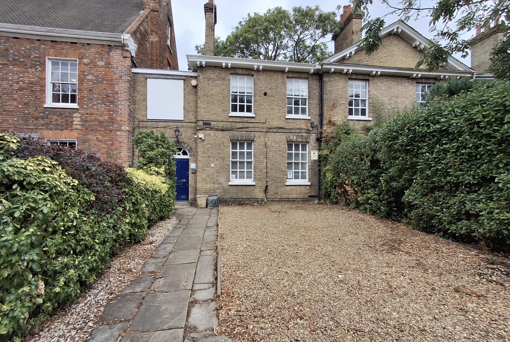 28 St. Peters St, Bedford to rent Building Photo- Image 1 of 3