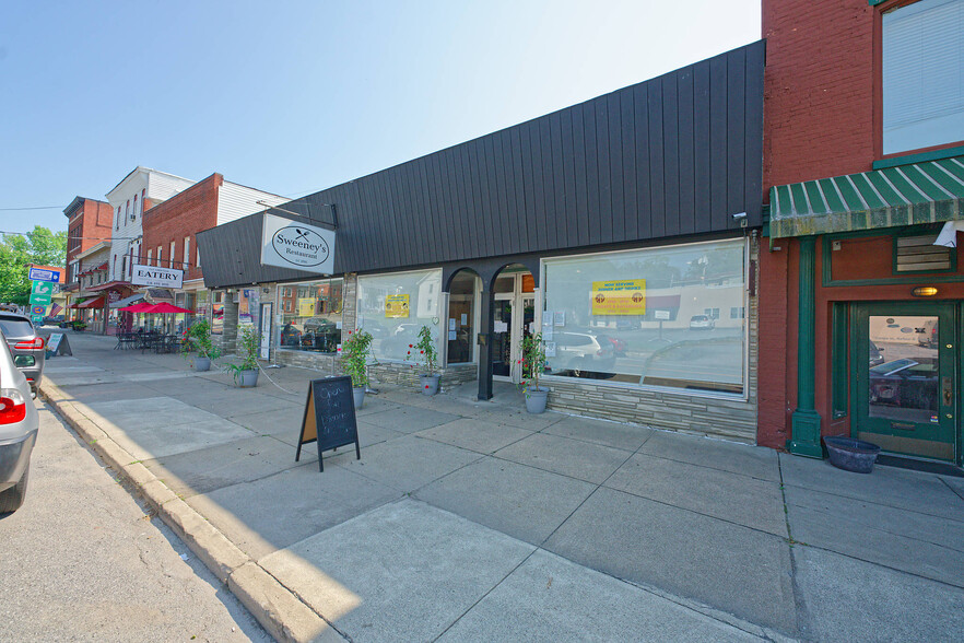 106 Broad St, Schuylerville, NY for sale - Building Photo - Image 1 of 1