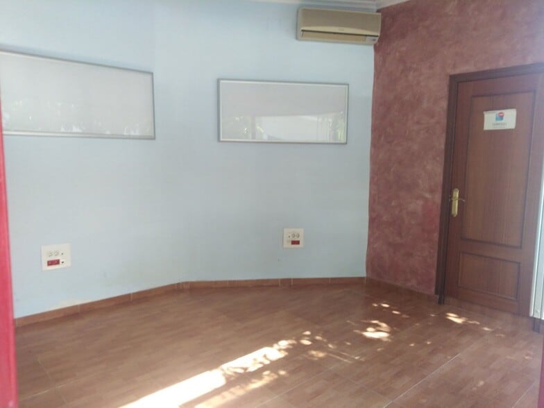 Calle Camino de los Sastres, 18, Córdoba, Córdoba to rent - Interior Photo - Image 2 of 10