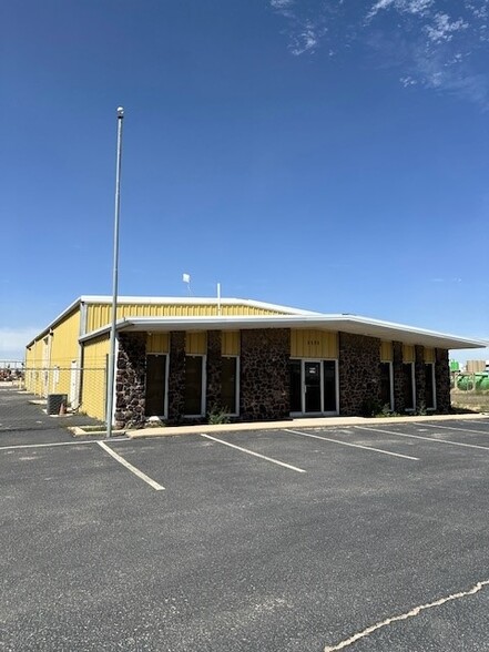 2339 E Interstate 20, Odessa, TX for rent - Building Photo - Image 1 of 2