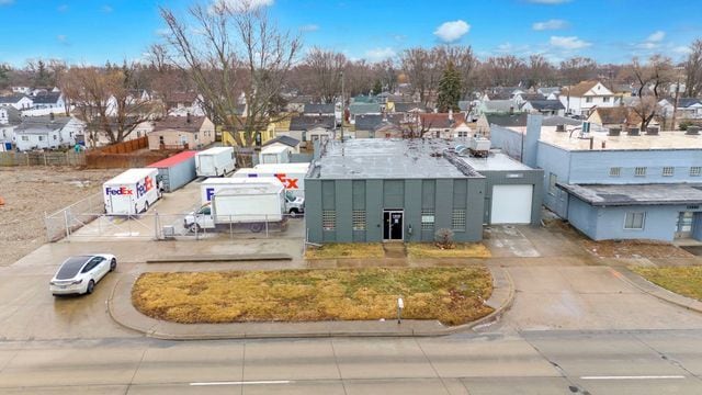 13920 E Nine Mile Rd, Warren, MI for sale Building Photo- Image 1 of 1