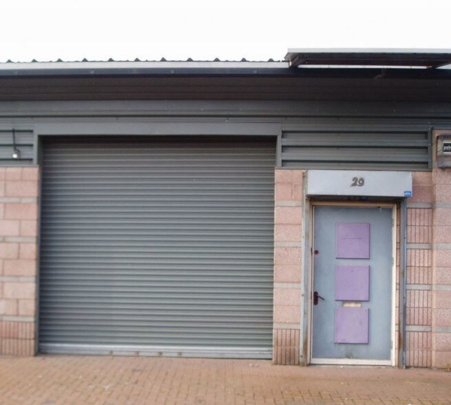 29 Peffer Pl, Edinburgh for sale - Primary Photo - Image 1 of 1