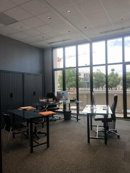 Office in Lyon to rent - Interior Photo - Image 3 of 5