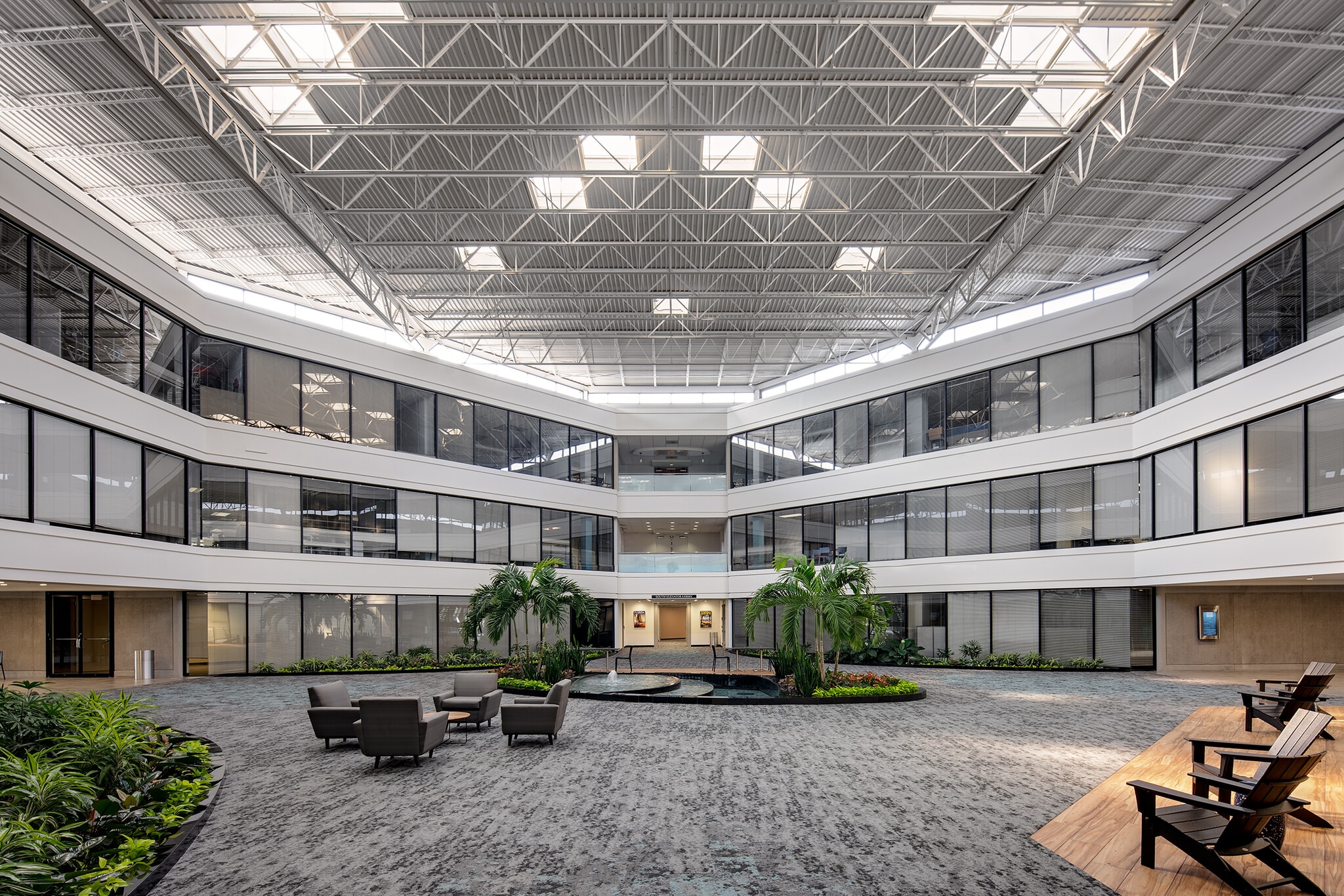 5404 Cypress Center Dr, Tampa, FL to rent Interior Photo- Image 1 of 1