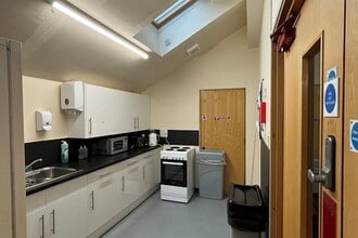 New Harbour Rd S, Poole to rent Interior Photo- Image 2 of 5