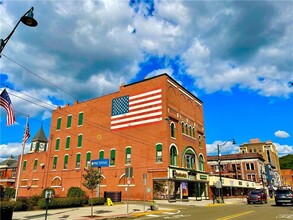 79 Main St, Bradford, PA for sale Primary Photo- Image 1 of 1