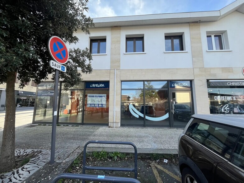 Retail in Pessac to rent - Building Photo - Image 2 of 7