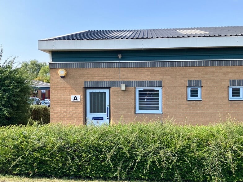 Sovereign Way, Downham Market to rent - Building Photo - Image 3 of 3