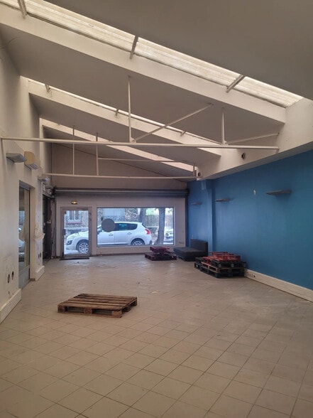 7 Rue Marcel Miquel, Issy-les-Moulineaux for sale - Interior Photo - Image 3 of 8