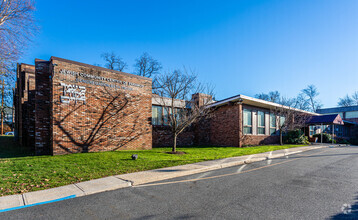 304 E Midland Ave, Paramus, NJ for sale Primary Photo- Image 1 of 1