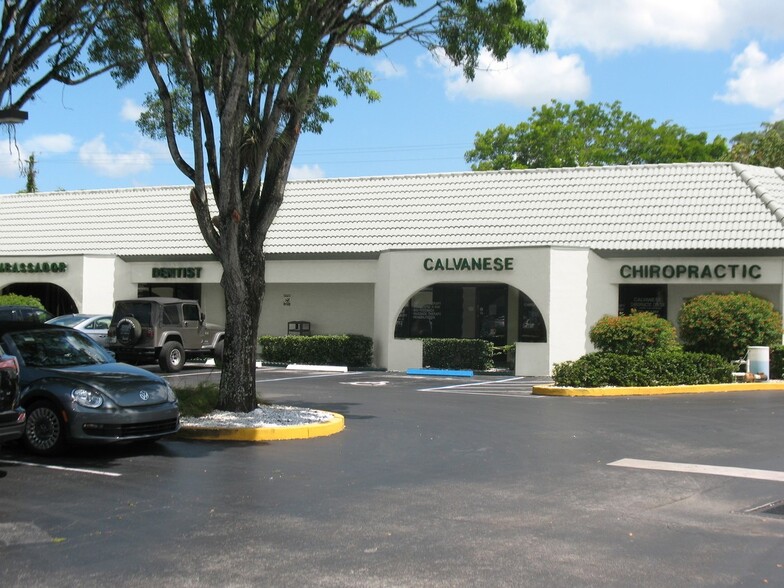 7100 W Commercial Blvd, Lauderhill, FL for rent - Building Photo - Image 1 of 21