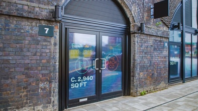 Norton St, Salford to rent Building Photo- Image 1 of 2