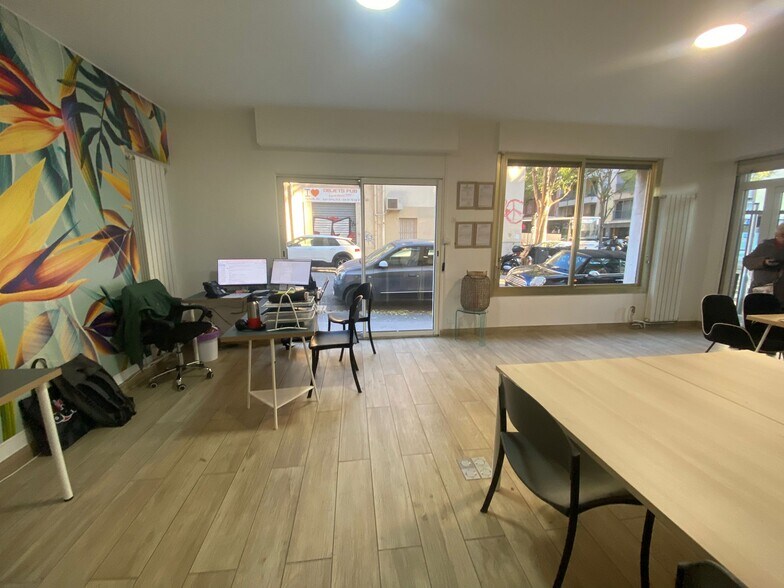 Office in Marseille to rent - Interior Photo - Image 3 of 6