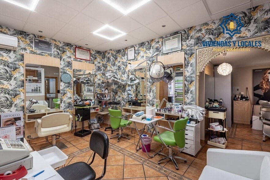 Retail in Granada, Granada for sale - Interior Photo - Image 3 of 15