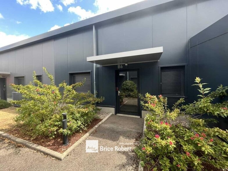 5 Rue Antonin Dumas, Vénissieux to rent - Building Photo - Image 1 of 4