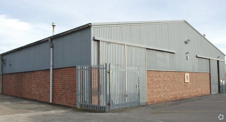 229 Torrington Ave, Coventry for sale Primary Photo- Image 1 of 1