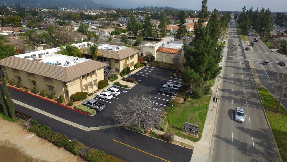 1305 W Arrow Hwy, San Dimas, CA for rent - Building Photo - Image 1 of 12