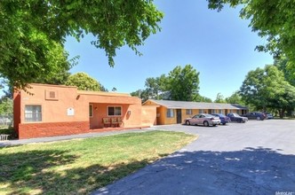 661 Walnut St, West Sacramento, CA for sale Primary Photo- Image 1 of 1