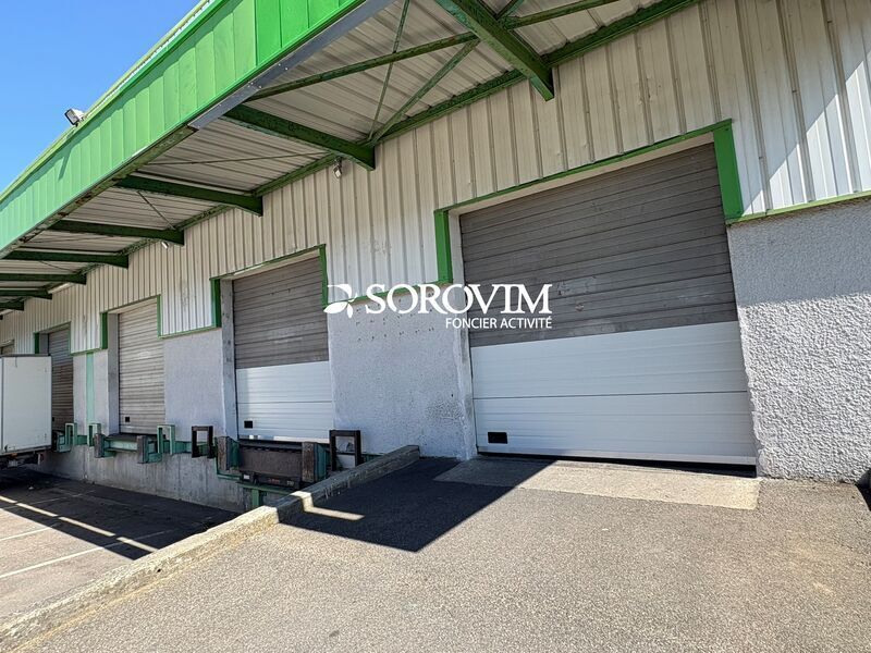 Light Industrial in Genas to rent Building Photo- Image 1 of 8