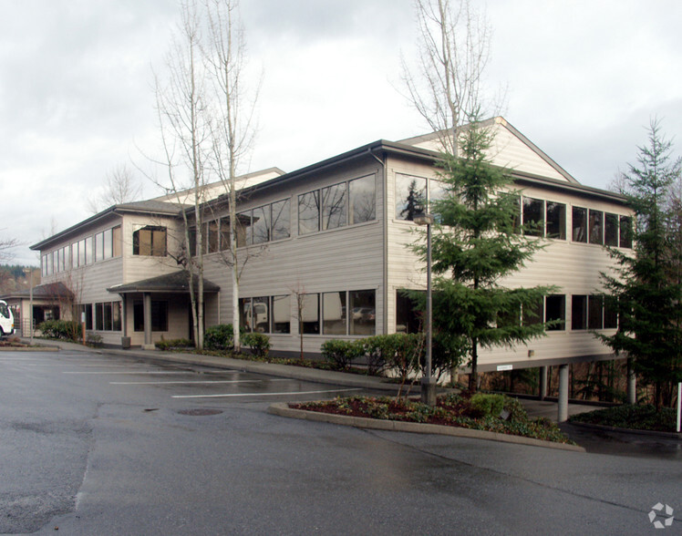 12721 NE Bel Red Rd, Bellevue, WA for rent - Building Photo - Image 3 of 6