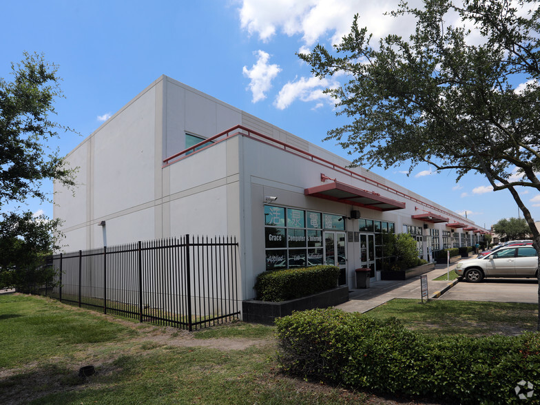 6918 Corporate Dr, Houston, TX for sale - Primary Photo - Image 1 of 1