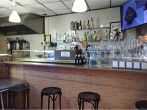 Retail in Barcelona, Barcelona to rent Interior Photo- Image 2 of 4