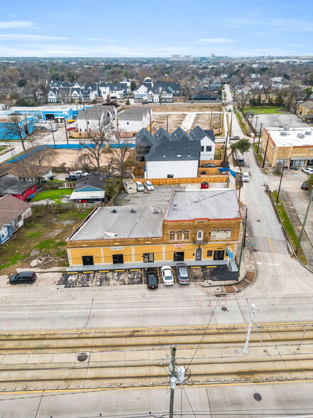 5208 Harrisburg Blvd, Houston, TX for sale - Aerial - Image 2 of 16