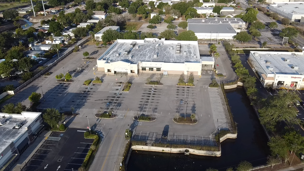 6900 US Hwy 19 N, Pinellas Park, FL for sale - Primary Photo - Image 1 of 1