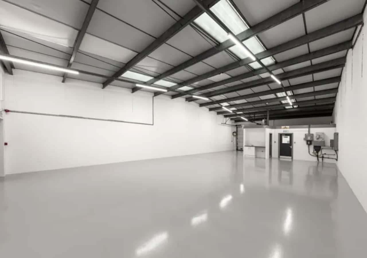 382-388 Sykes Rd, Slough to rent Interior Photo- Image 1 of 2