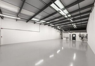 382-388 Sykes Rd, Slough to rent Interior Photo- Image 1 of 2