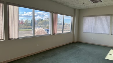 3051 Progress Way, Kaukauna, WI to rent Interior Photo- Image 2 of 6