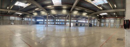 7 Rue André Sentuc, Vénissieux to rent Interior Photo- Image 1 of 6