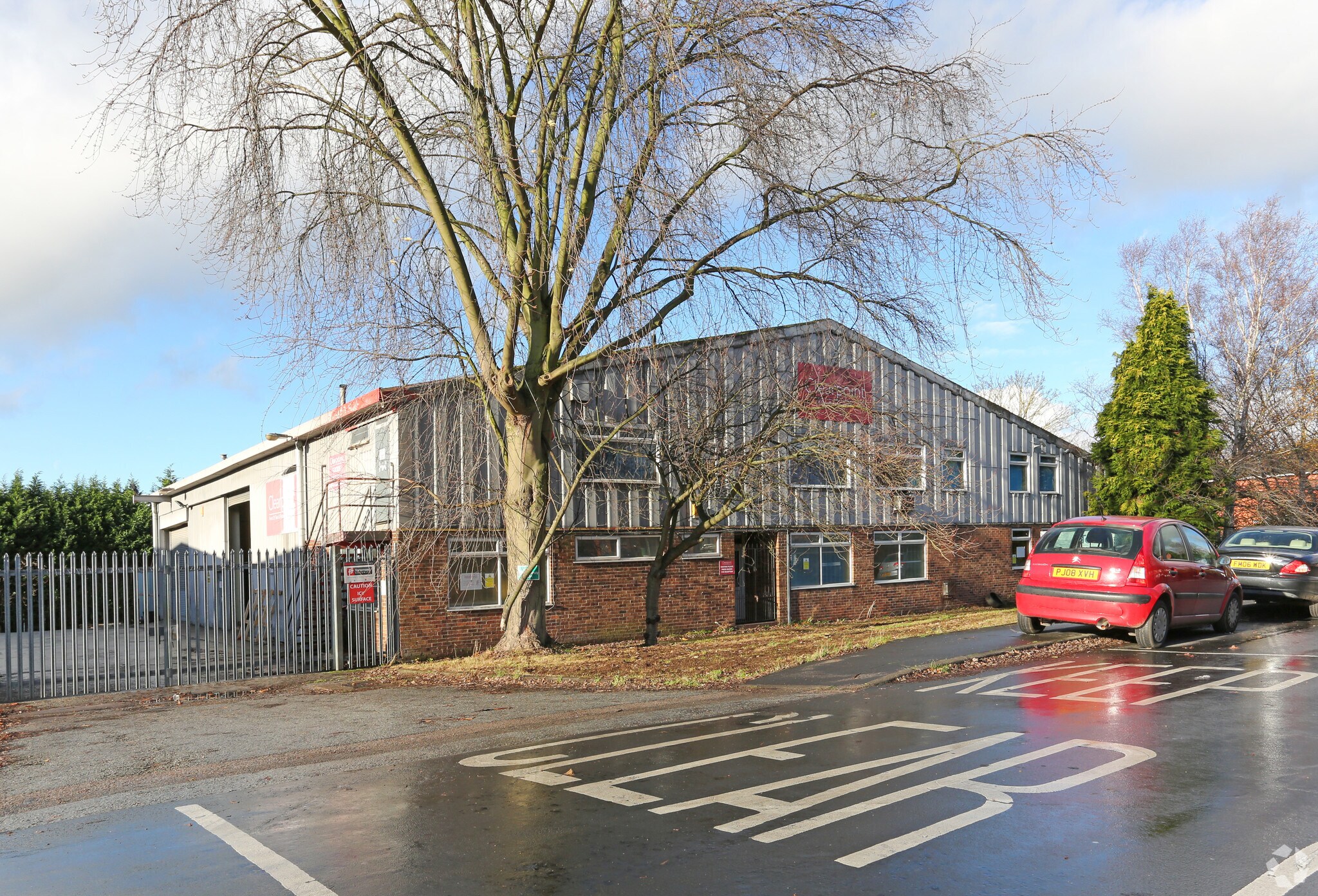 125 Park Ln, Nottingham for sale Primary Photo- Image 1 of 1