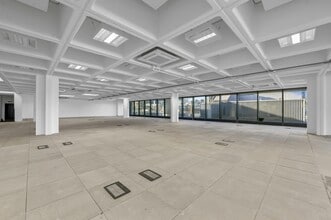 91 Brick Ln, London to rent Interior Photo- Image 1 of 3