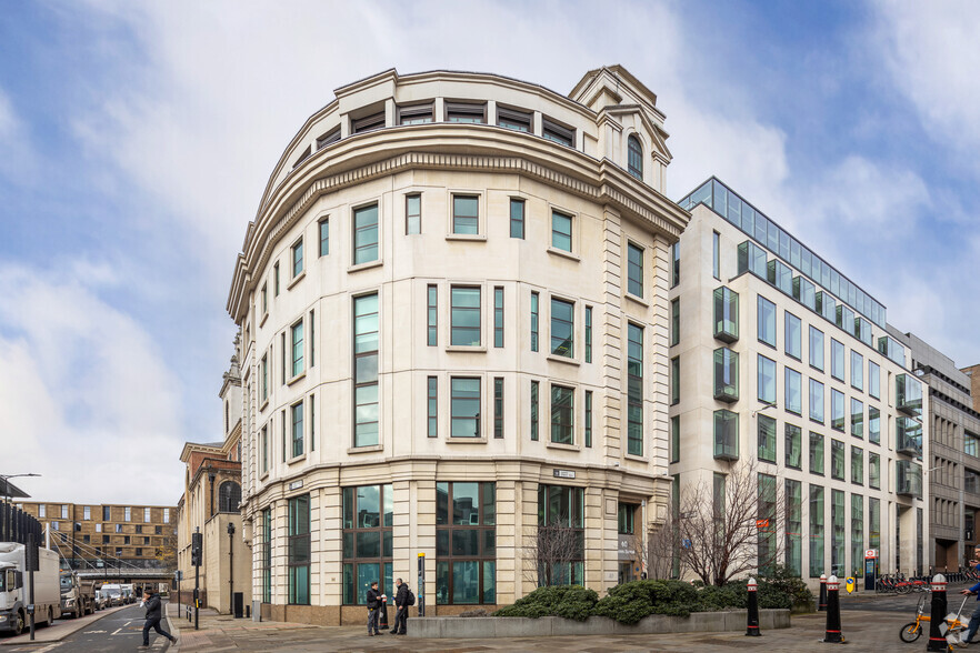 40 Queen St, London for rent - Building Photo - Image 1 of 6