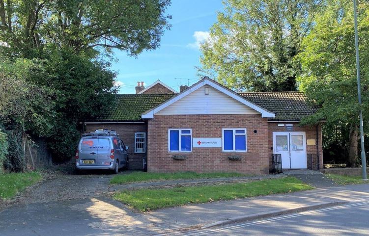 West Green Dr, Crawley for sale Primary Photo- Image 1 of 1