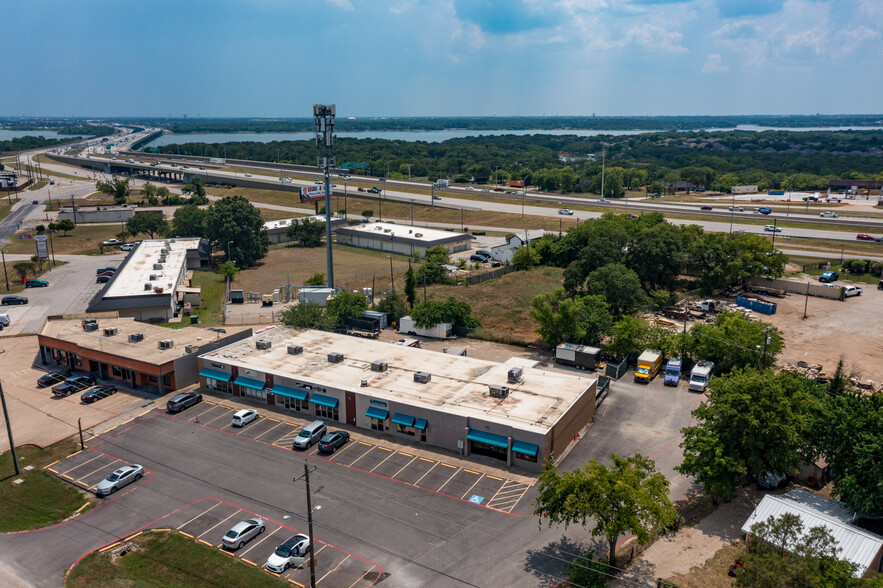 500 S Lake Dallas Dr., Lake Dallas, TX for sale - Building Photo - Image 3 of 7