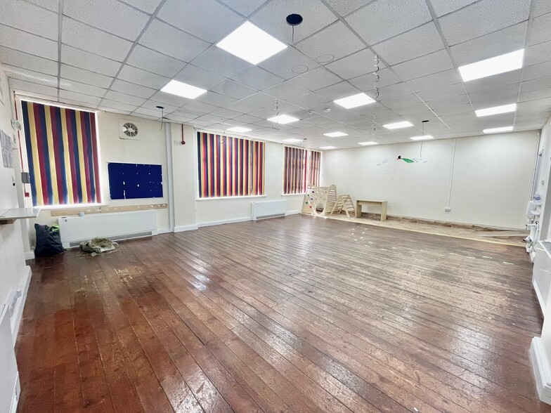 Gladstone Terrace, Gateshead to rent - Building Photo - Image 3 of 10