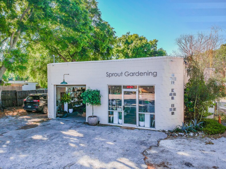 2904 W Gandy Blvd, Tampa 33611 UK